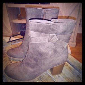 American Eagle Ankle Boots